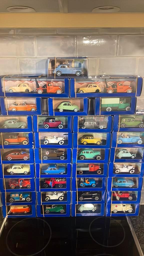 TinTin -collectie Herge Moulinsart : 34x  Editions car, Hobby en Vrije tijd, Verzamelkaartspellen | Pokémon, Zo goed als nieuw