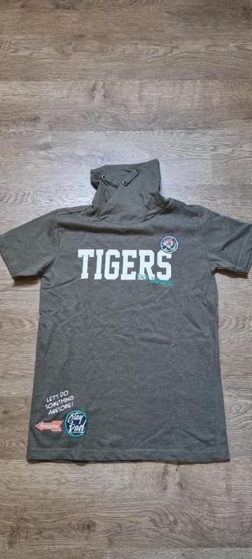 groene kaki t-shirt met kraag maat 146 - 152 - NIEUW - beschikbaar voor biedingen