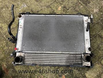 RADIATEUR INTERCOOLER  PAKKET  BMW E60 E61 520D  JAAR 2006  beschikbaar voor biedingen
