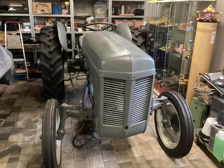 Tractor  tef 20 project, Zakelijke goederen, Landbouw | Tractoren, Massey Ferguson, Oldtimer, Ophalen