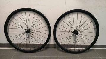 Carbon wielen 35mm  beschikbaar voor biedingen