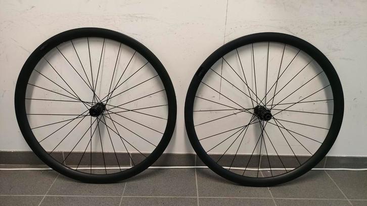 Carbon wielen 35mm, Fietsen en Brommers, Fietsonderdelen, Zo goed als nieuw, Ophalen of Verzenden