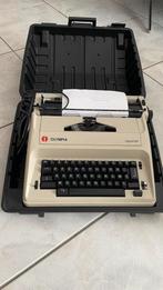 Vintage Olympia reporter typemachine uit 1980, Ophalen