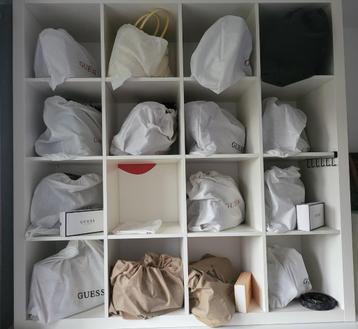 Kolomkast  beschikbaar voor biedingen