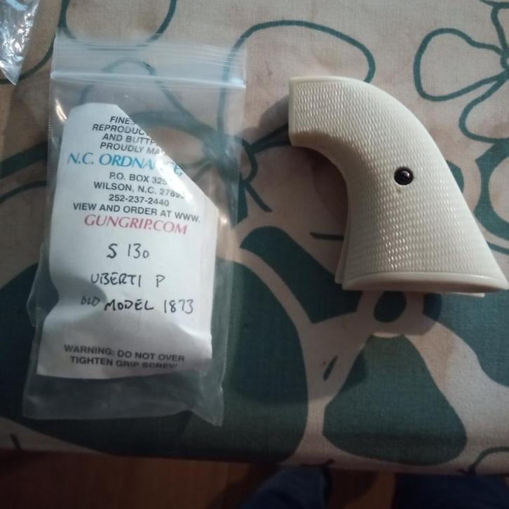 Uberti Grip, Sport en Fitness, Overige Sport en Fitness, Zo goed als nieuw, Ophalen