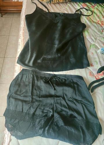 ensemble lingerie pyjama en soie Etam  beschikbaar voor biedingen
