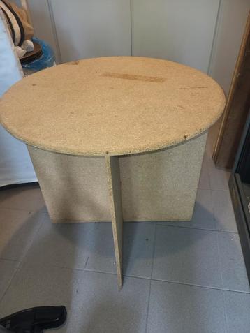 Kleine ronde MDF-tafel van LAURA ASHLEY tot rok  beschikbaar voor biedingen