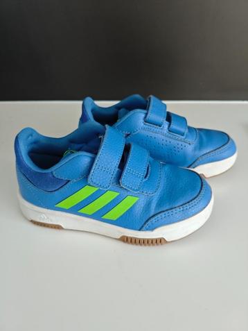 Sportschoenen Adidas maat 29 (zo goed als nieuw) beschikbaar voor biedingen