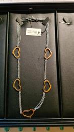 Mooie ketting met hartjes (staal - tweekleurig) NIEUW!, Handtassen en Accessoires, Ophalen of Verzenden, Nieuw, Overige materialen