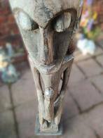 Afrikaans gesneden houten beeld, Antiek en Kunst, Kunst | Beelden en Houtsnijwerken, Ophalen