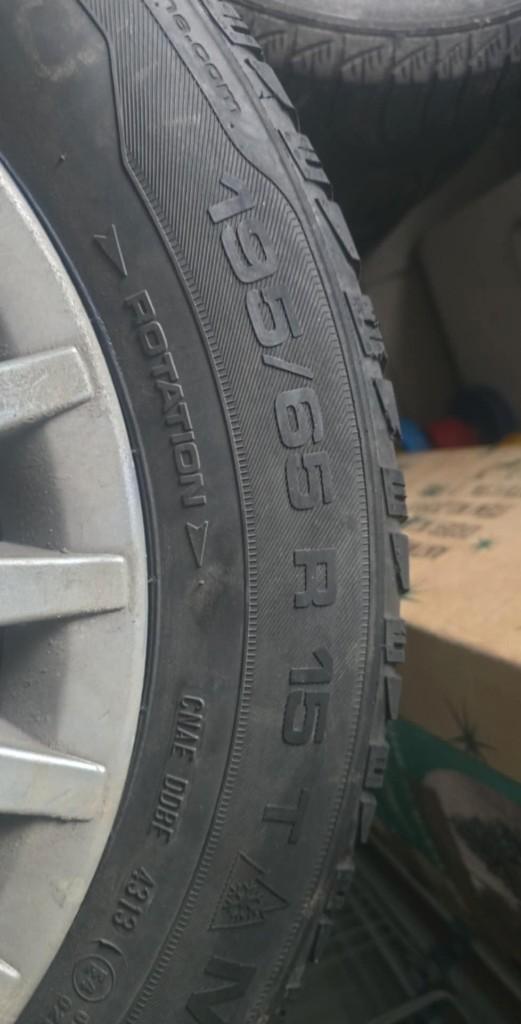 pneu 4 5x100 195/65R15 91T, Autos : Pièces & Accessoires, Pneus & Jantes, Pneu(s), Enlèvement