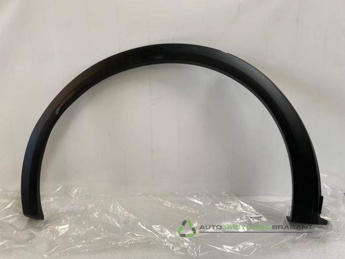 Spatbordverbreder van een DS Automobiles DS7 Crossback, Auto-onderdelen, Carrosserie, Overige automerken, Gebruikt, 3 maanden garantie