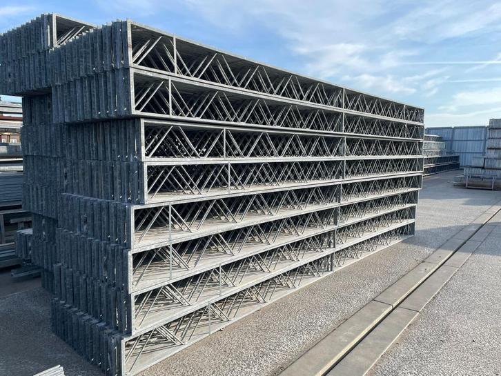 Fermes en treillis | Longueur = 6 320 mm | Hauteur = 300 mm, Bricolage & Construction, Tuyaux & Évacuations, Utilisé, Autres types