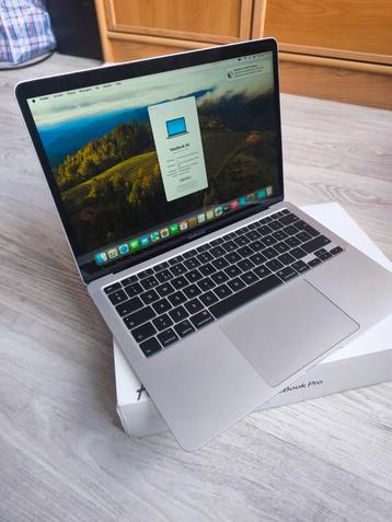 MacBook Air 2020 13 inch i3 8 GB RAM 256 GB SSD beschikbaar voor biedingen