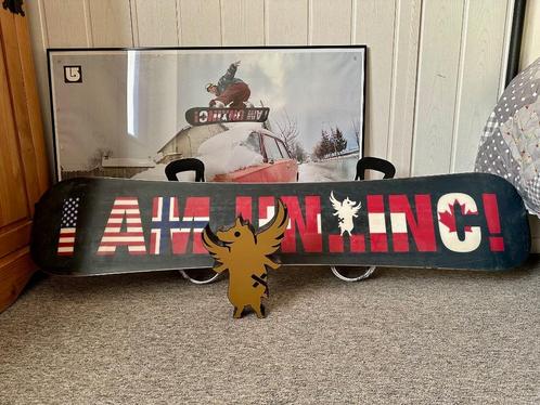 Burton UnInc snowboard, Sport en Fitness, Snowboarden, Zo goed als nieuw, Board, Ophalen of Verzenden