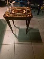Mooie juwelen tafeltje, Enlèvement ou Envoi