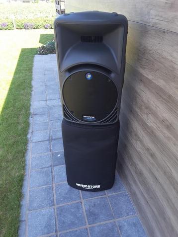 Mackie SRM 450 V1 met beschermhoezen beschikbaar voor biedingen