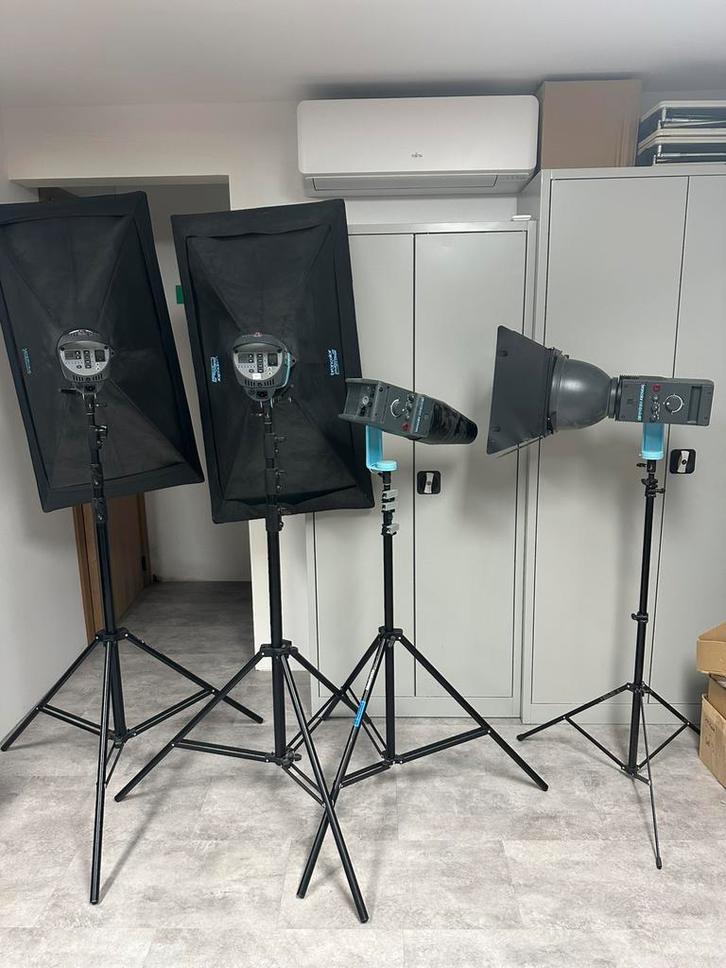Studio photo Broncolor, TV, Hi-fi & Vidéo, Photo | Studio photo & Accessoires, Comme neuf, Lampe ou Kit de flash, Enlèvement