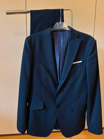 Maatpak kostuum BLAUW ZARA beschikbaar voor biedingen