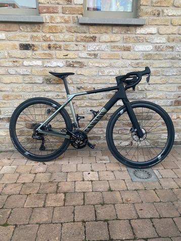Canyon Grail CF SLX 8 Di2 – 2024 Maat S zonder wielen beschikbaar voor biedingen