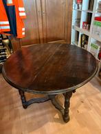 Table ronde en chêne, Enlèvement