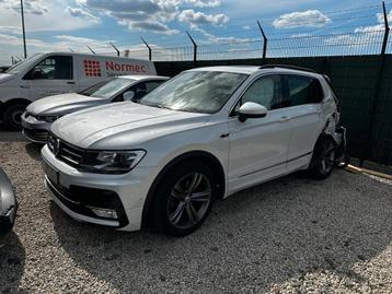 Volkswagen Tiguan 1.4 TSI Schade wagen) beschikbaar voor biedingen