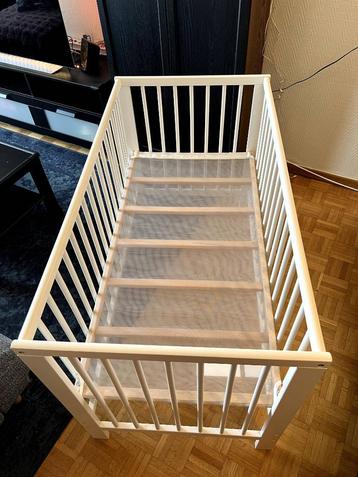 Lit & Matelas bébé - Bon état beschikbaar voor biedingen