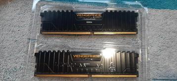 VENGEANCE LPX 16GB (2 x 8GB) DDR4 DRAM 3200MHz, Computers en Software, RAM geheugen, DDR4, Ophalen of Verzenden, Zo goed als nieuw
