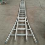 2 delige x 18 treden uitschuifbare aluminium ladder., Doe-het-zelf en Bouw, Ladders en Trappen, Ladder, Gebruikt, Opvouwbaar of Inschuifbaar