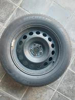 Pneus hiver  215/65/17 peugeot 3008, Enlèvement