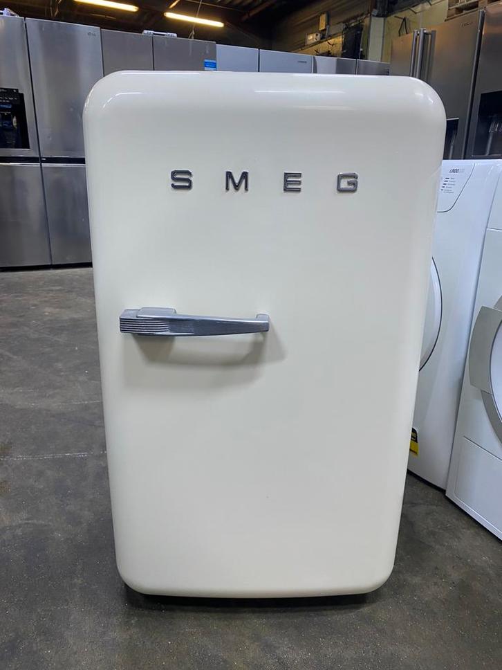 Koelkast SMEG A+ met GARANTIE, Elektronische apparatuur, Overige elektronische apparatuur, Zo goed als nieuw, Ophalen of Verzenden