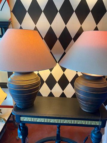 Kruik lampen beschikbaar voor biedingen