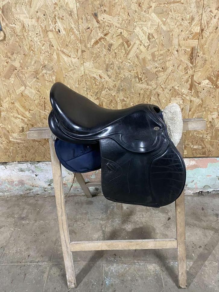 Springzadel, Dieren en Toebehoren, Paarden en Pony's | Zadels, Gebruikt, Springen, Ophalen