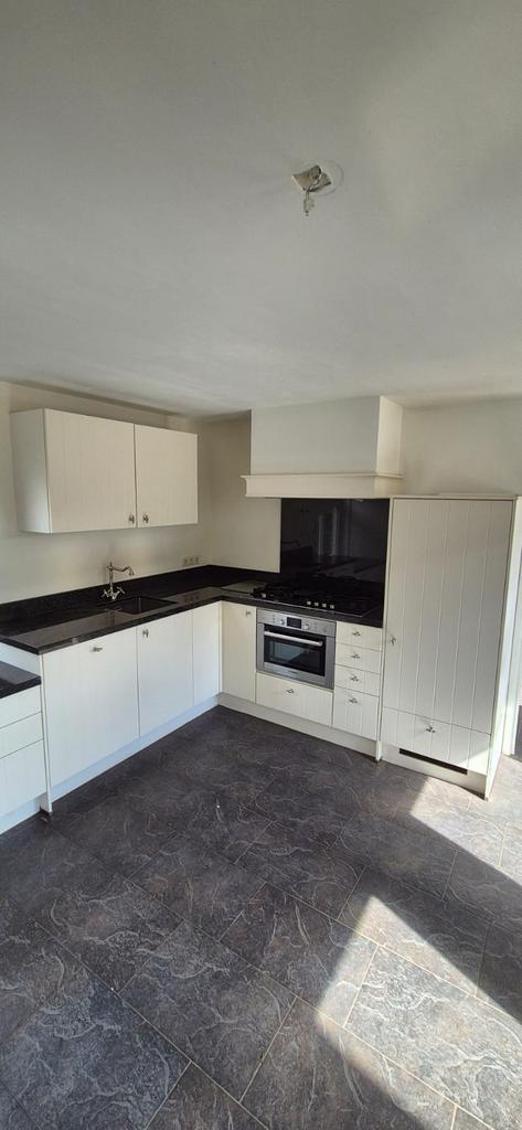 Nette Landelijke Hoekkeuken + Apparatuur + GEDEMONTEERD, Huis en Inrichting, Keuken | Complete keukens, Hoekkeuken, Overige kleuren