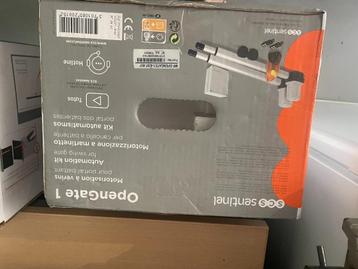 Nieuwe automatische draaipoortopener beschikbaar voor biedingen