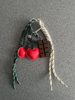 Sleutelhanger met kers en chocolade, Ophalen of Verzenden, Nieuw