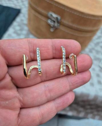 Prachtige vergulde oorbellen met crystals in perfecte staat  beschikbaar voor biedingen