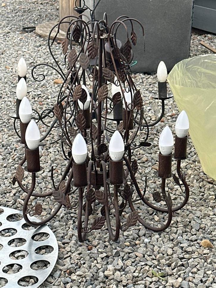 Smeedijzeren luster met bladeren – landelijke stijl, Huis en Inrichting, Lampen | Kroonluchters, Gebruikt, Ophalen