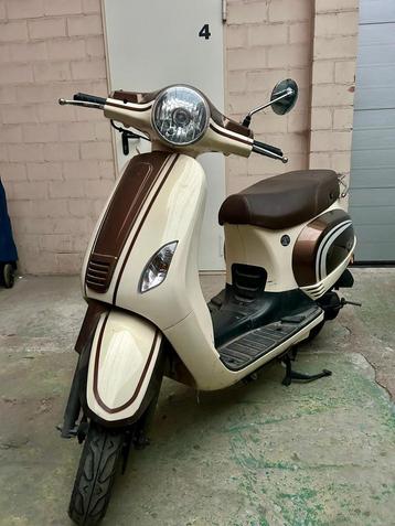 Venesi B-Class scooter – bouwjaar 2018 – slechts 2.873 km! beschikbaar voor biedingen