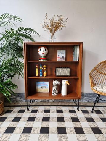 Vintage midcentury boekenkastje | vitrinekastje | kast retro beschikbaar voor biedingen