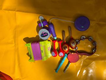 Lot de jouets pour enfants (2) beschikbaar voor biedingen