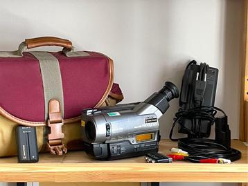 Sony Hi8 - handycam ccd tr820E, Enlèvement ou Envoi, Hi 8, Caméra