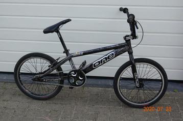 BMX "ONE" maat XXL, 20 inch wielen. beschikbaar voor biedingen