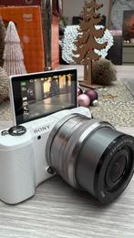 Sony A5000 + PowerZoom lens 3.5 - 5.6 16-50 OSS, Enlèvement ou Envoi, Utilisé, Caméra, Sony