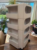 Joe colombo trolly, Enlèvement