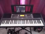 Clavier YAMAHA PSR E363 + ACCESSOIRES, Musique & Instruments, Claviers, 61 touches, Connexion MIDI, Yamaha, Comme neuf