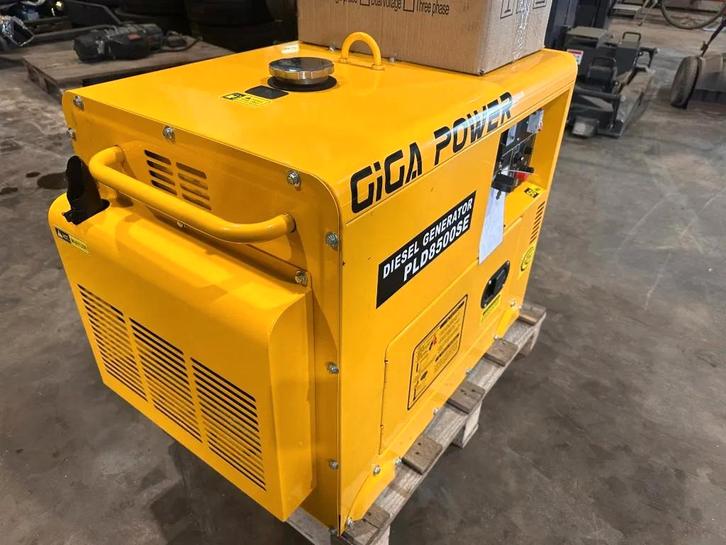 Giga power PLD 8500 SE, Articles professionnels, Machines & Construction | Générateurs