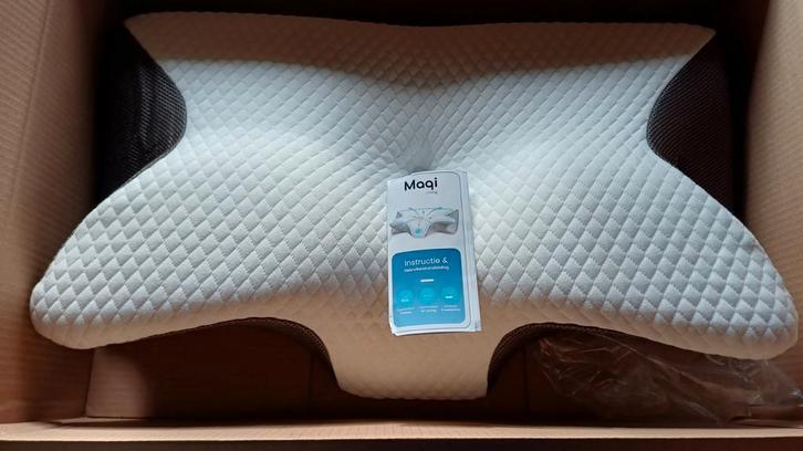 Maqi Living Hoofdkussen Memory Foam, Huis en Inrichting, Slaapkamer | Beddengoed, Zo goed als nieuw, Kussen, Wit, Ophalen of Verzenden