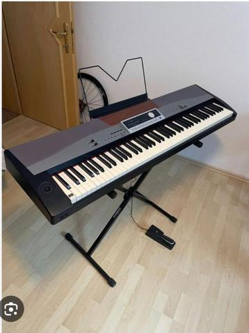 🎵Piano Fame🎶 SP-5100 🎼in nieuw staat, 🎶! bieden mag ! beschikbaar voor biedingen