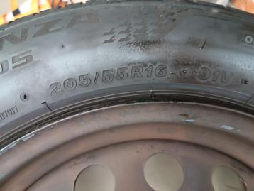 4 zomerbanden op velg 205/55R16 91 V beschikbaar voor biedingen